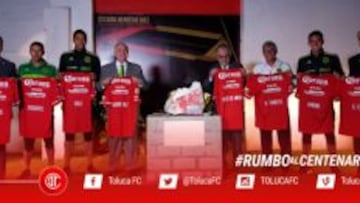 Previo al México vs Panamá se dio el banderazo inicial para la remodelación del estadio del Toluca; misma que se espere finalice a más tardar en 2017.