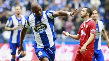 El futbolista del Deportivo, Ryan Babel, durante un partido ante el Sevilla.