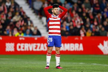 Shon Weissman, of Granada CF, reacts during the La Liga Smartbank match between Granada CF and Malaga CF at Nuevo Los Carmenes Stadium on 27 February, 2023 in Granada, Spain. 
 (Photo by Álex Cámara/NurPhoto via Getty Images)