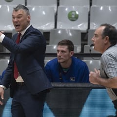 Jasikevicius: "Pau Gasol está buscando un vuelo privado"