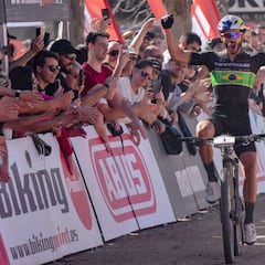 Avancini y Richards se coronan en la Super Cup de Banyoles