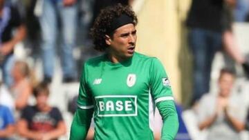 Memo Ochoa y Standard le empatan al Charleroi con un hombre menos