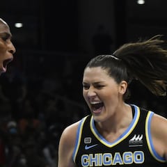 Astou Ndour conquista el anillo de la WNBA con Chicago Sky