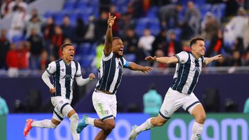 Soccer Football - Intercontinental Cup - Challenger Cup - Pachuca v Al Ahly - Stadium 974, Doha, Qatar - December 14, 2024 Pachuca players celebrate after winning the Challenger Cup REUTERS/Ibraheem Al Omari