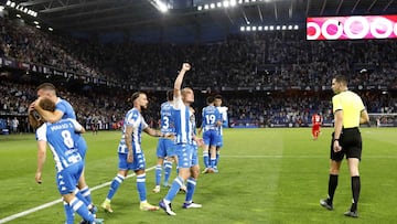 Partido Deportivo de La Coru&ntilde;a - Linares. play off. gol Berganti&ntilde;os