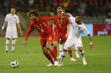 Ricardo Quaresma and Fellaini battle fo the ball.