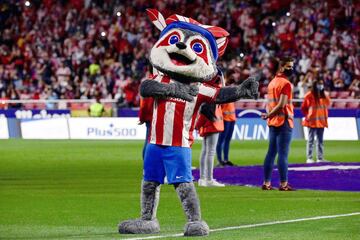 Indi, mascota del Atlético de Madrid.