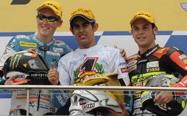 Reflexiones generales y honores a  Simón