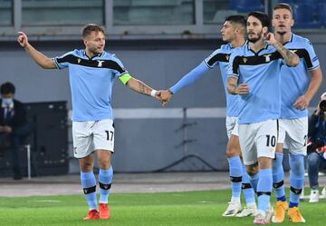 Ciro Immobile celebró el primer gol de los italianos.