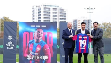 Vitor Roque, who made his Barça debut in Thursday’s LaLiga win over Las Palmas, was formally unveiled after signing from Athletico Paranaense.