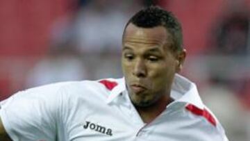 <b>CULEBRÓN. </b>Luis Fabiano y su futuro darán que hablar en verano.