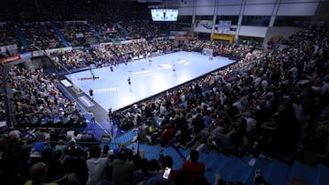 La pista azul se verá en Argentina.