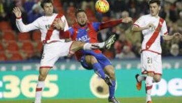 Deyverson desequilibra la batalla en los infiernos