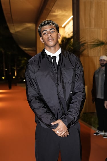 Lamine Yamal a su llegada.