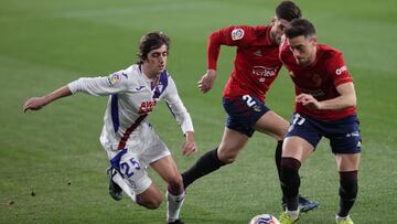 07/02/21 PARTIDO PRIMERA DIVISION 
 OSASUNA - EIBAR 
 BRYAN GIL SALVATIERRA  LUIS RAFAEL