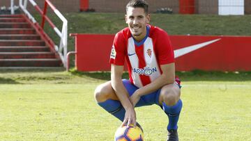 ?lex Alegr¨ªa: "Siempre es mejor jugar con dos delanteros"