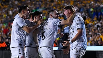Tomas Badaloni celebrates his goal 1-2 with Jose Antonio Paradela of Necaxa during the Quarter-Final second leg match between Tigres UANL and Necaxa as part of the Liga BBVA MX, Torneo Clausura 2025 at Universitario Stadium on May 11, 2025 in Monterrey, Nuevo Leon, Mexico.