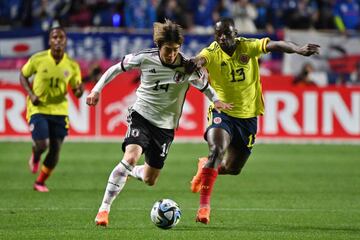 Jhon Jáder Durán y un golazo de chilena de Rafael Santos Borré le dieron la vuelta al marcador tras el primer tanto de Mitoma. Lorenzo mantiene su invicto con la Selección Colombia.