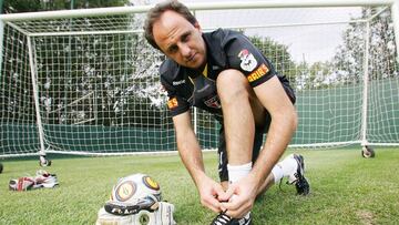 Rog&eacute;rio Ceni en un entrenamiento con el Sao Paulo