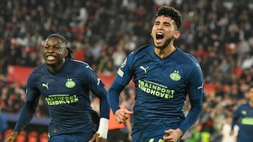 El delantero de Estados Unidos, Ricardo Pepi, marc¨® el gol con el que el PSV sell¨® la remontada 3-2 ante el Sevilla en la UEFA Champions League.
