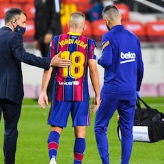 Confirmado: Jordi Alba se rompe y es duda para el Clásico