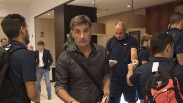 El Málaga de Míchel llegó ayer a última hora a Sevilla.