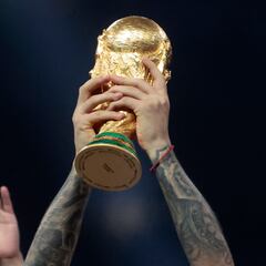 ¿Irá a prisión? Aficionada argentina hace topless durante la final de Qatar