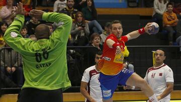 Víctor Tomás logró los dos primeros goles de España ante Qatar.