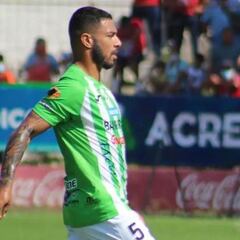 Gullit Peña y Antigua caen en las semifinales de ida en Guatemala