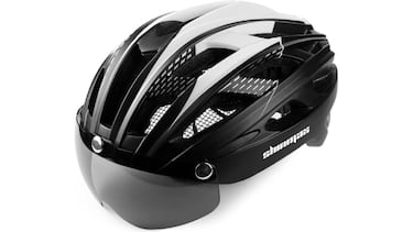 Tenemos un casco de bicicleta con visera compatible con gafas, luces led de señalización y en 12 colores