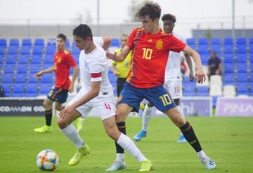 Bruno Iglesias, en un reciente partido preparatorio de la Sub-17.