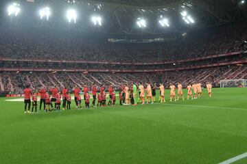 Formación de los equipos del Athletic Club y Atlético de Madrid.