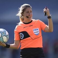 Quién es Laura Fortunato, la árbitra argentina que estará en el Mundial Femenino