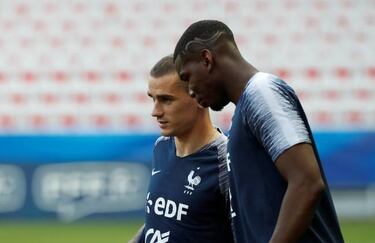 Hugo Lloris urges Paul Pogba to step up to be France's "leader"