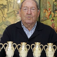 Gento elegido presidente de honor por unanimidad