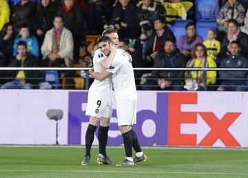 0-1. Gon?alo Guedes celebr¨® el primer gol.