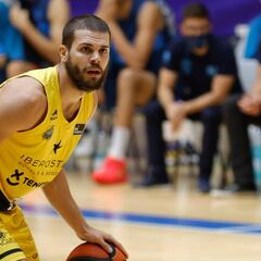 El Estudiantes-Tenerife, cancelado tras la lesión de Dejan Todorovic