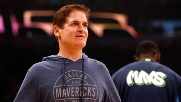 El due&ntilde;o de los Dallas Mavericks, Mark Cuban, durante un partido