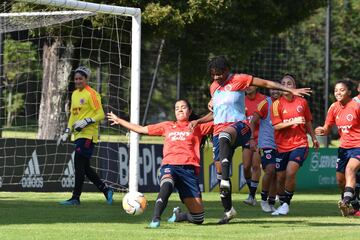 Las jugadoras de la Selección Colombia femenina completaron su tercer día de entrenamientos de cara a los dos partidos amistosos frente a la Selección de Estados Unidos el 18 y 22 de enero de 2021.