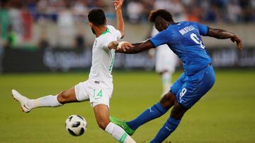 Soccer Football - International Friendly - Italy vs Saudi Arabia - Kybunpark, St. Gallen, Switzerland - May 28, 2018 Italy's Mario Balotelli scores their first goal REUTERS/Arnd Wiegmann