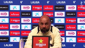 El entrenador del Espanyol dice basta a un periodista a cuenta del posible alirón del Barça