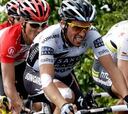 Contador se cae en el km 84, pero sigue en carrera