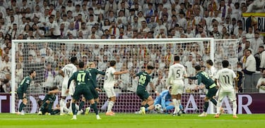 1-1. Córner que logra rematar Gvardiol ante Bellingham, repele Courtois y el rechace lo aprovecha O'Reilly para empujar el balón al fondo de la portería.