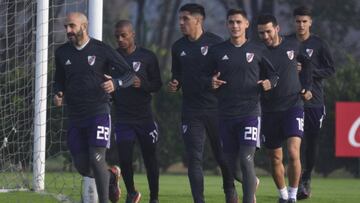 El lateral derecho volvió a entrenarse diferenciado este sábado. El plantel viaja el lunes rumbo a Curitiba.