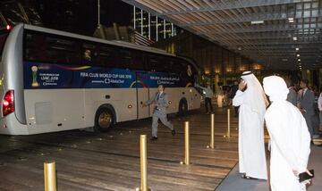 El autocar del Real Madrid en Abu Dabi. 