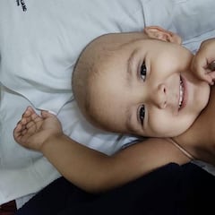 Con solo dos años, Miqueas ha vencido a la leucemia y al coronavirus