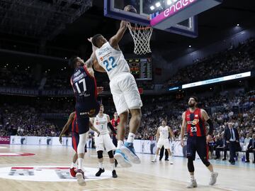 Walter Tavares y Vincent Poirier.