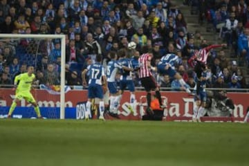 0-2. Etxeita subió el segundo tanto al marcador.