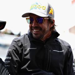 Alonso y Sainz ven un futuro diferente