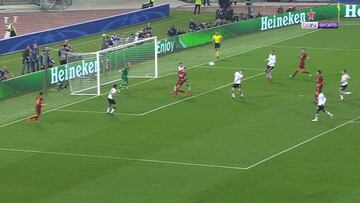 Muy difícil explicar este gol en propia puerta: es para verlo...